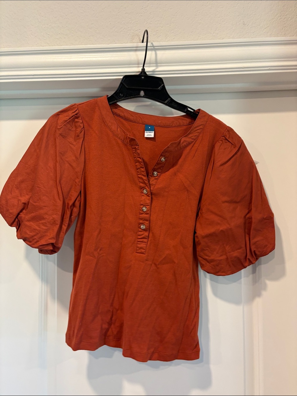 Old Navy Rust Orange Puff Sleeve Henley Blouse